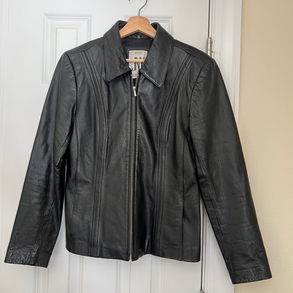 Vintage Jones New York Medium Black Genuine Leather Jacket for Women
